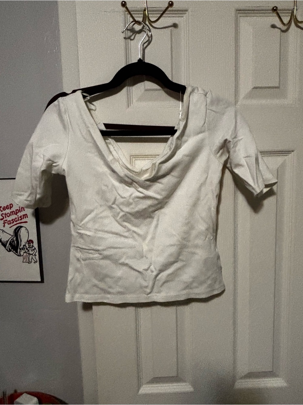 H&M White Short Sleeve Scoop Neck Tee